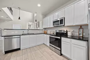 11315 Gadsen Ln, Austin, TX 78754 - Photo 10