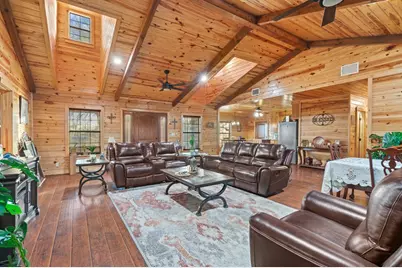 1843 Fm 969, Elgin, TX 78621 - Photo 2