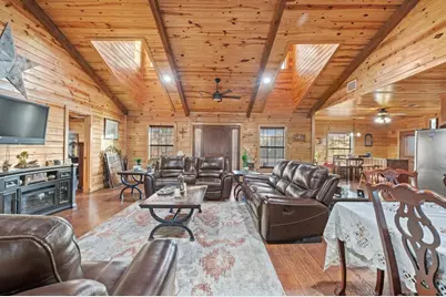 1843 Fm 969, Elgin, TX 78621 - Photo 4