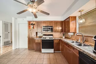 914 Hermitage Dr, Austin, TX 78753 - Photo 14