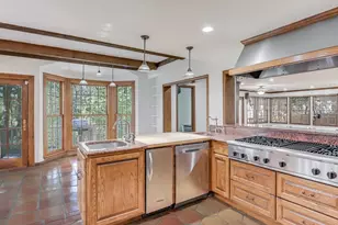 3607 Ripple Creek Dr, Austin, TX 78746 - Photo 10