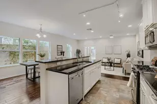 2109 Newfield Ln, Austin, TX 78703 - Photo 6