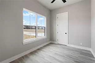 16544 FM112, Thrall, TX 76578 - Photo 24