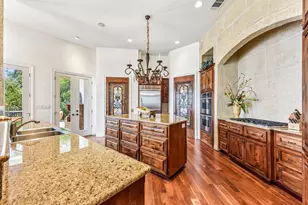14004 Skyline Dr, Austin, TX 78732 - Photo 6
