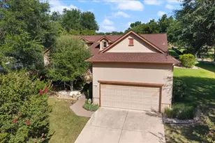 101 Rockrose Ct, Georgetown, TX 78633 - Photo 32