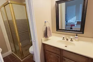 209 W Bagdad Ave, Round Rock, TX 78664 - Photo 4