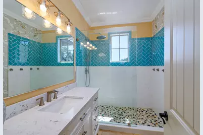 2802 Lohmans Ford Road #B, Lago Vista, TX 78645 - Photo 26