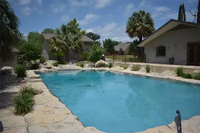 311 Oleander Drive, Marble Falls, TX 78654 - Photo 8