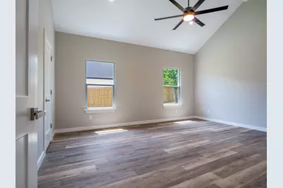 147 W Pine Drive, Granite Shoals, TX 78654 - Photo 18
