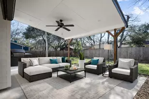 9717 Anderson Village Dr, Austin, TX 78729 - Photo 22