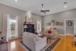 2235 Summit Ridge Dr, San Marcos, TX 78666 - Photo 10