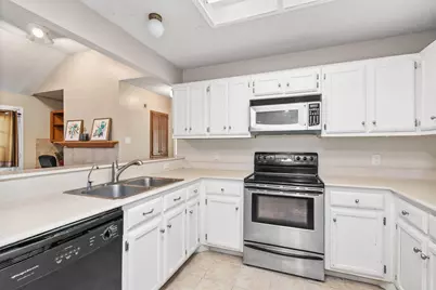 840 Eagles Way, Leander, TX 78641 - Photo 6