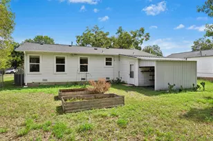 943 Clear Fork St, Lockhart, TX 78644 - Photo 24