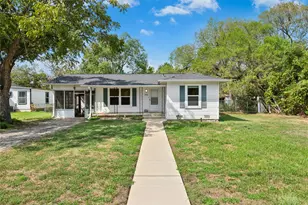 943 Clear Fork St, Lockhart, TX 78644 - Photo 2