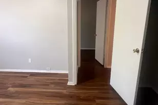 307 E 31st St, Austin, TX 78705 - Photo 14