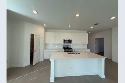 124 Brabham Loop, Hutto, TX 78634 - Photo 10