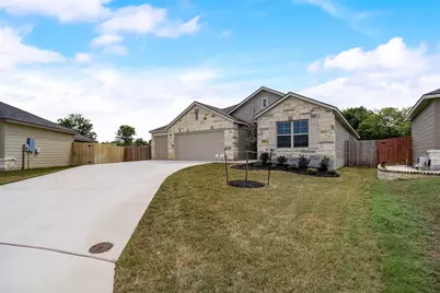 2051 Rowan Way, New Braunfels, TX 78130 - Photo 2