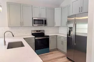 817 5th St, Lockhart, TX 78644 - Photo 4