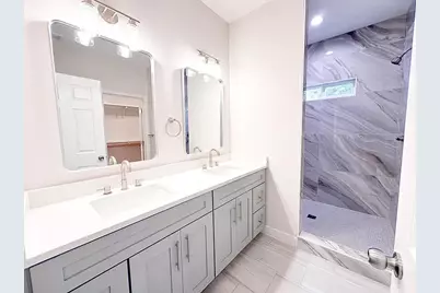 817 5th Street, Lockhart, TX 78644 - Photo 8