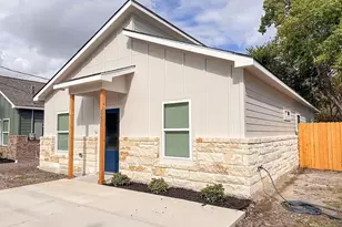 817 5th St, Lockhart, TX 78644 - Photo 18