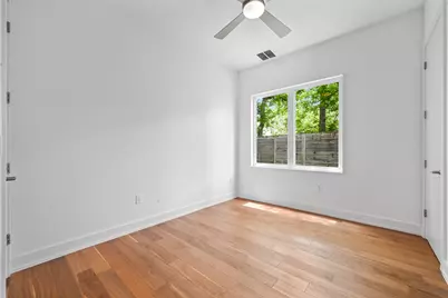 2010 Goodrich Avenue #8B, Austin, TX 78704 - Photo 12