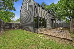 2010 Goodrich Ave, Austin, TX 78704 - Photo 22