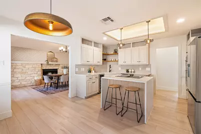 300 Norwood Drive W, Georgetown, TX 78628 - Photo 6