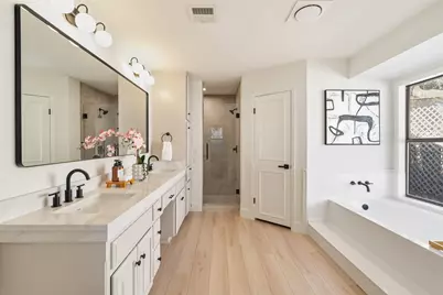 300 Norwood Drive W, Georgetown, TX 78628 - Photo 20