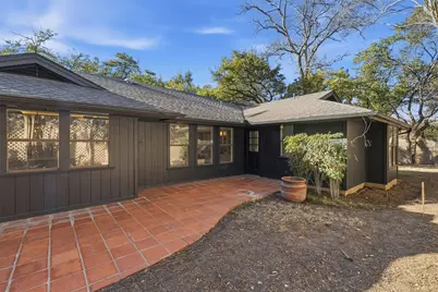 300 Norwood Drive W, Georgetown, TX 78628 - Photo 34