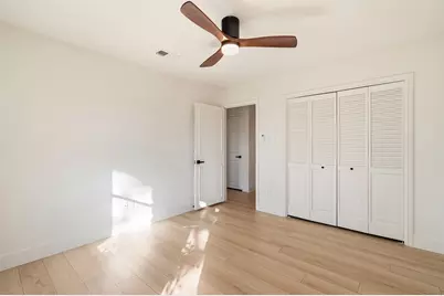 300 Norwood Drive W, Georgetown, TX 78628 - Photo 24