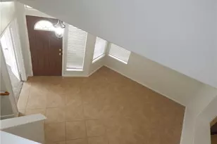 13521 Shawna Dnay Dr, Austin, TX 78727 - Photo 12