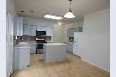 13521 Shawna Dnay Drive, Austin, TX 78727 - Photo 4