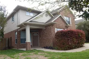 13521 Shawna Dnay Dr, Austin, TX 78727 - Photo 2