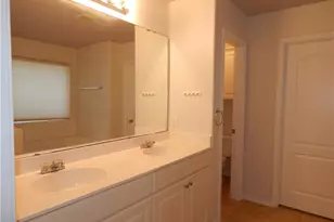 13521 Shawna Dnay Dr, Austin, TX 78727 - Photo 16