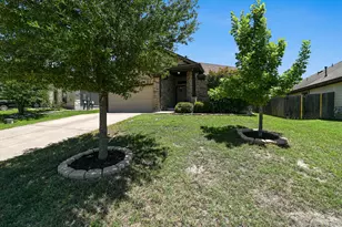 536 Dragon Ridge Rd, Buda, TX 78610 - Photo 2