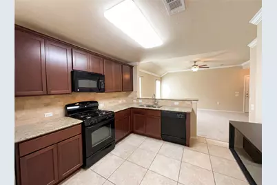 7208 Outfitter Drive, Austin, TX 78744 - Photo 2