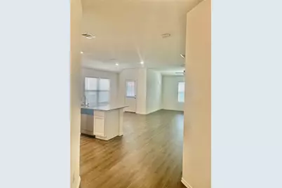 5716 Southerner Way, Austin, TX 78747 - Photo 6