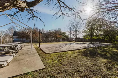 202 Main Street, Hutto, TX 78634 - Photo 2