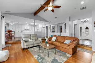 21629 High Dr, Lago Vista, TX 78645 - Photo 10