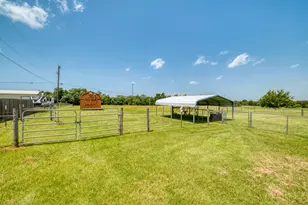 341 Brown Rd, McDade, TX 78650 - Photo 28