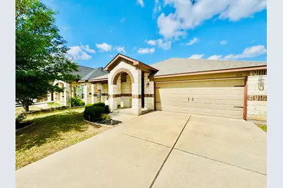 413 Gettysburg Loop, Elgin, TX 78621 - Photo 2