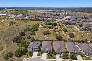 417 Francis Lottie Dr, Buda, TX 78610 - Photo 32