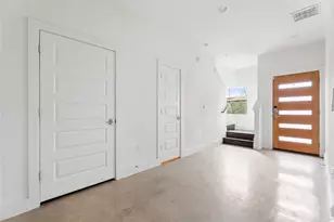 2305 Coronado St, Austin, TX 78702 - Photo 12