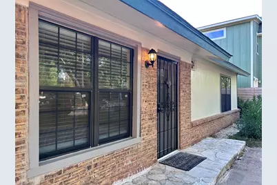 6200 Palm Circle, Austin, TX 78741 - Photo 2