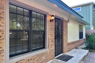 6200 Palm Cir, Austin, TX 78741 - Photo 2