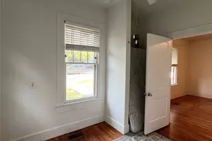 407 W 35th St, Austin, TX 78705 - Photo 20