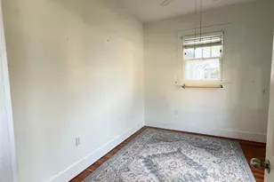 407 W 35th St, Austin, TX 78705 - Photo 10