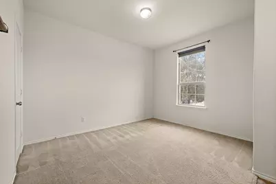 1000 McCormick Cove, Hutto, TX 78634 - Photo 4