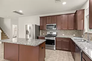 1000 McCormick Cv, Hutto, TX 78634 - Photo 12