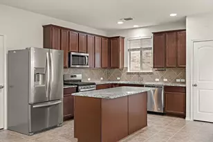 1000 McCormick Cv, Hutto, TX 78634 - Photo 10